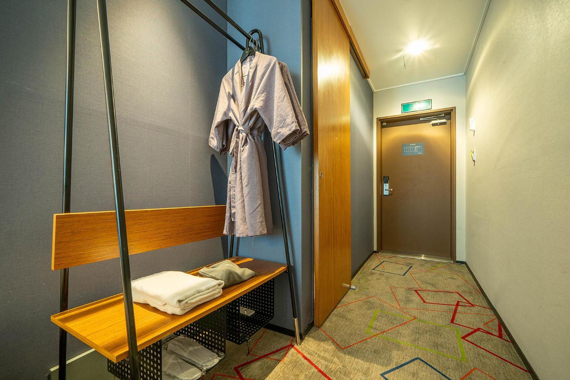 South Vandeco Hotel Busan Buitenkant foto